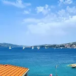 شقة Cornelia By The Sea Okrug Gornji, Ciovo *