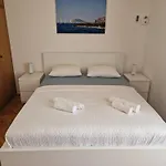 شقة Cornelia By The Sea Okrug Gornji, Ciovo