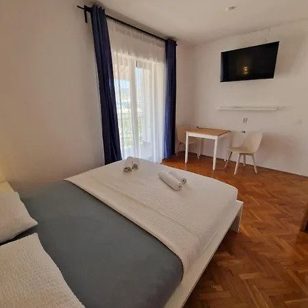 Apartman Cornelia By The Sea Okrug Gornji, Ciovo *