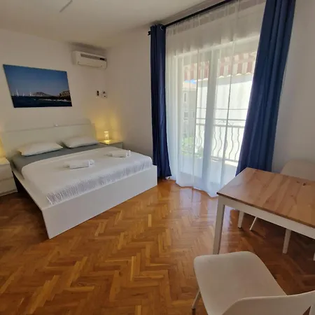 Apartment Cornelia By The Sea Okrug Gornji, Ciovo Trogir